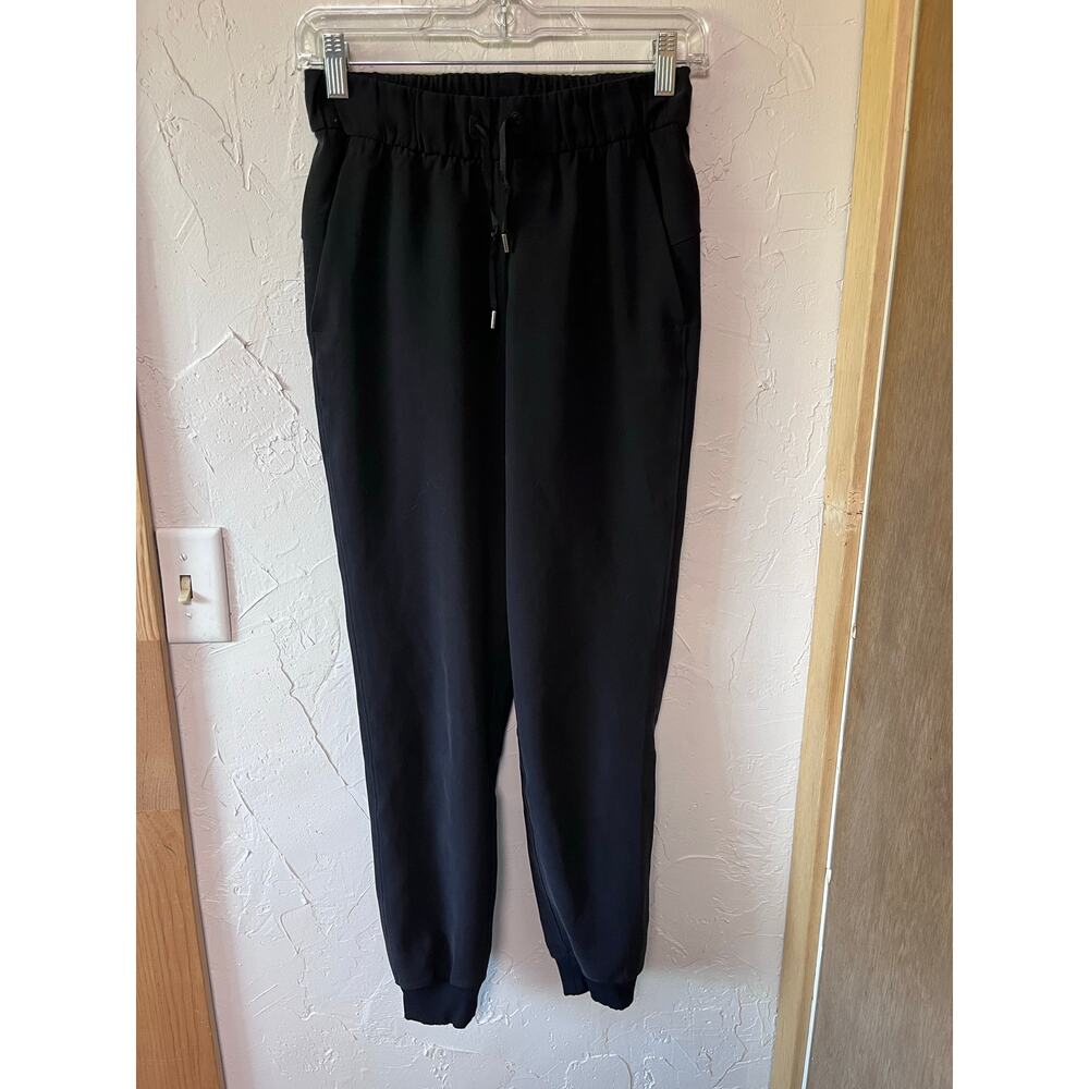 Lululemon On The Fly Joggers Sz 6